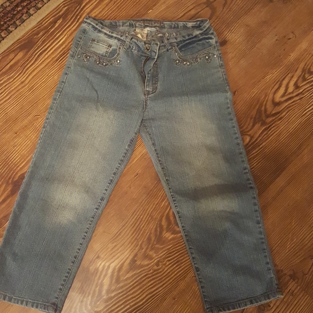 Jeans with rhinestones and Design